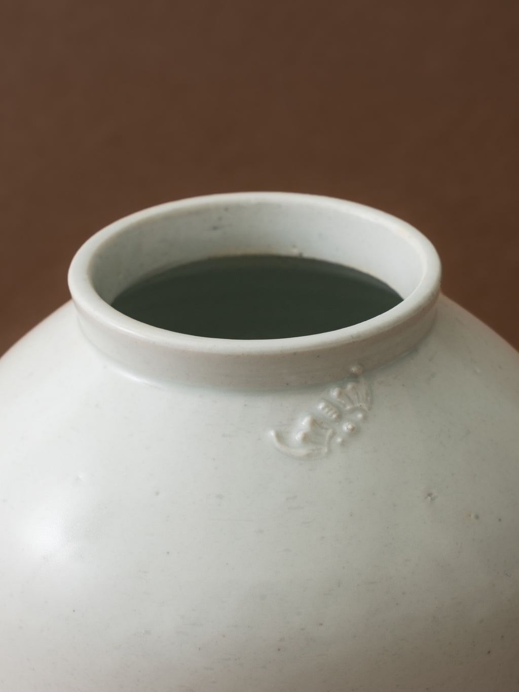 Bat Relief Moon Jar - 13cm